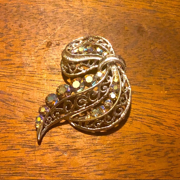 Antique Brooch Rainbow Crystal - Picture 6 of 7